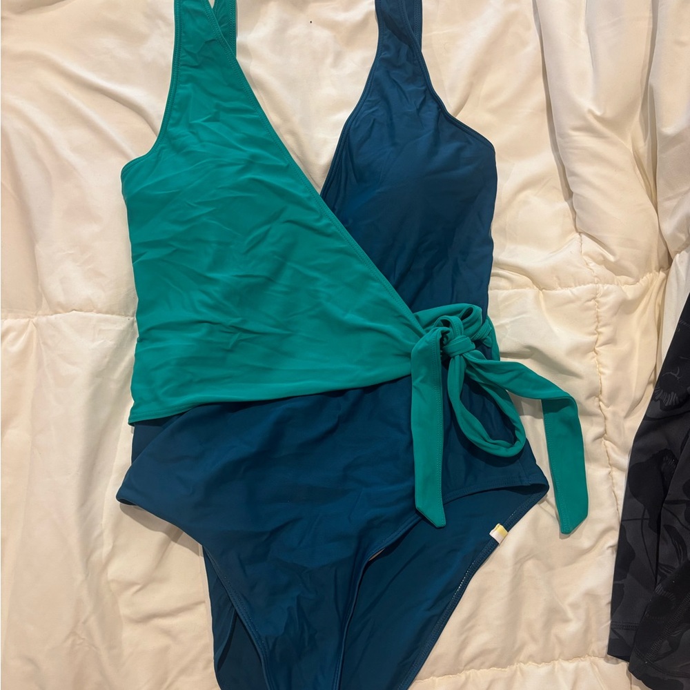 Teal and Blue Summersalt One Piece Swimsuit size 10